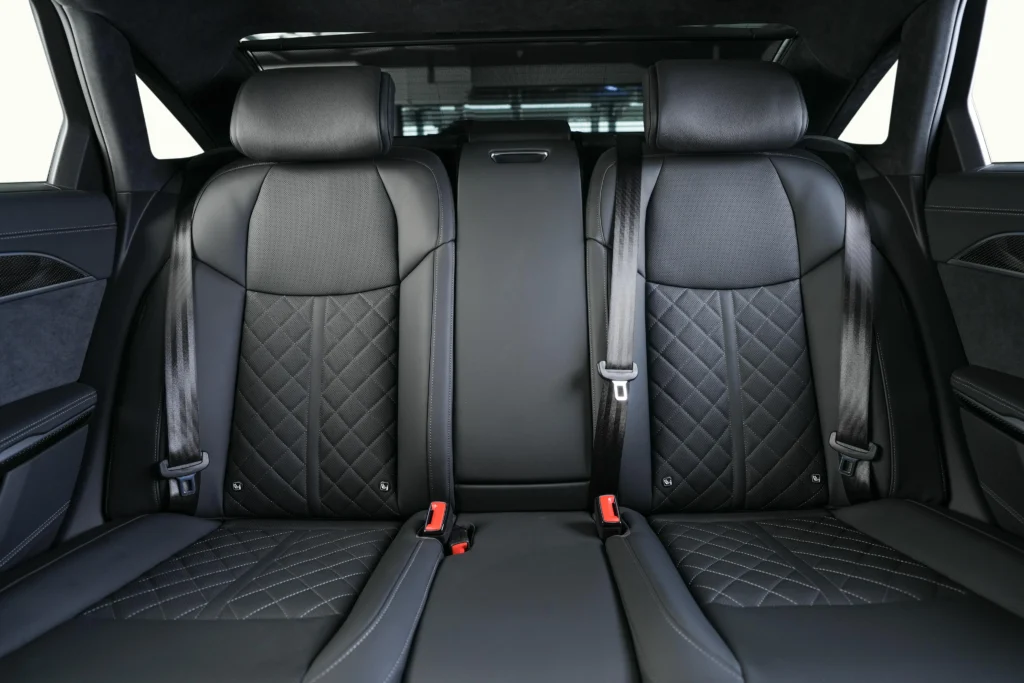 Audi S8 Image