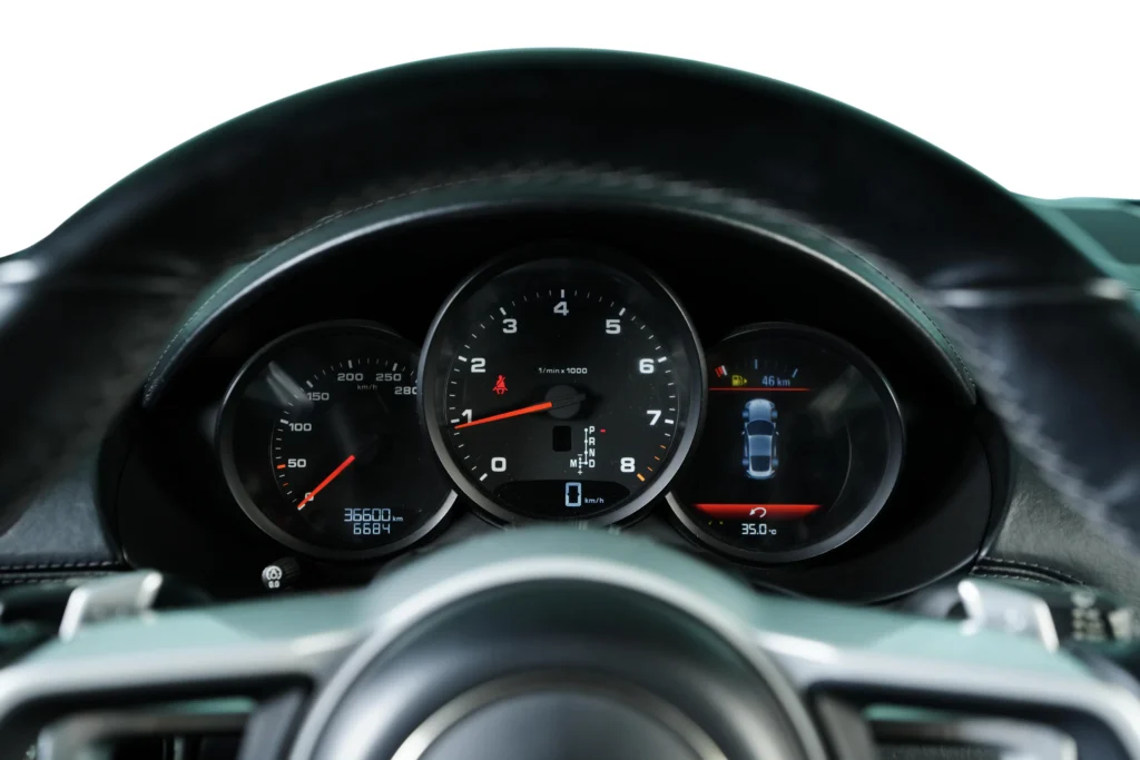 Porsche 718 Cayman Image